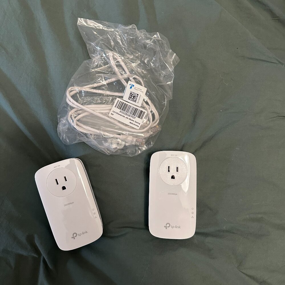 tp-link 2-Port Passthrough Powerline Starter Kit